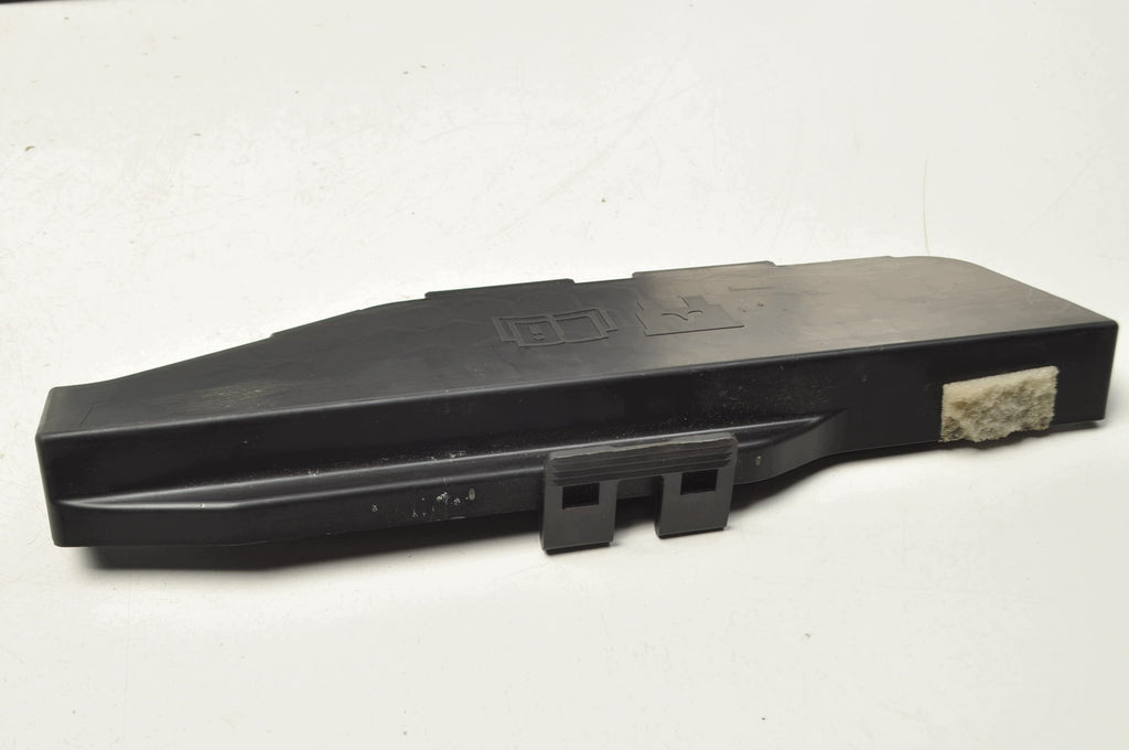 FUSE BOX VOLVO XC40 31473884 31473883