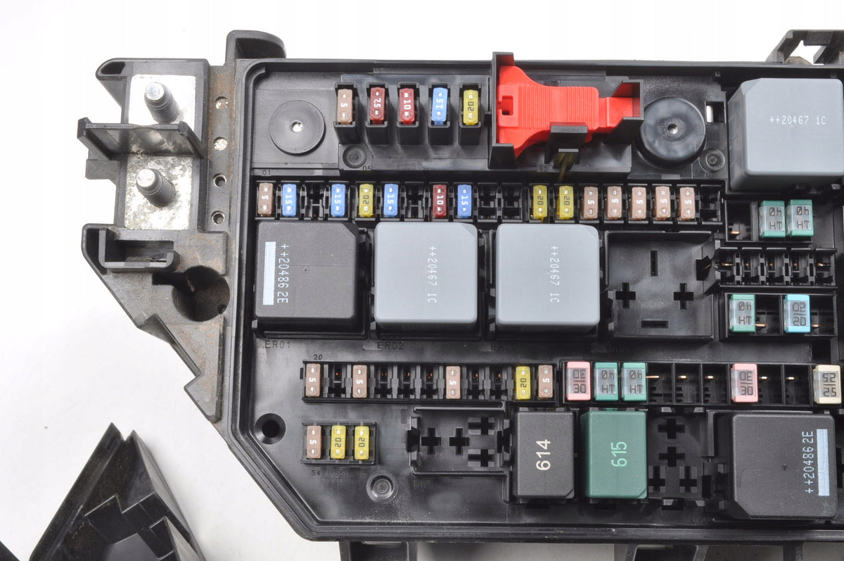 FUSE BOX VOLVO XC40 II 31473880