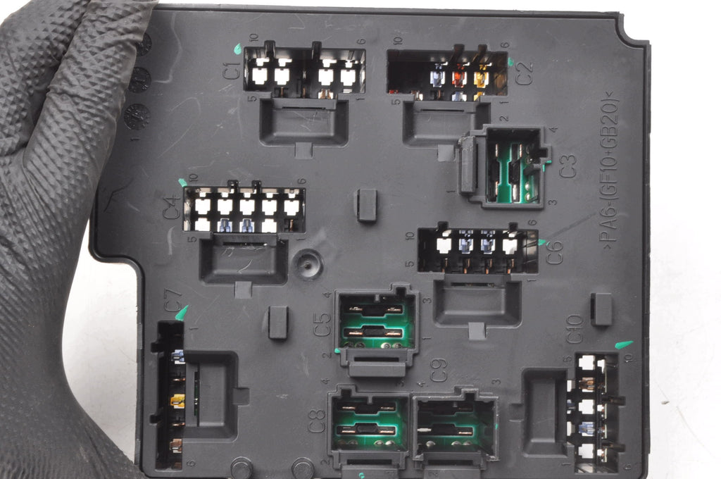 FUSE BOX VOLVO XC60 II 31473771