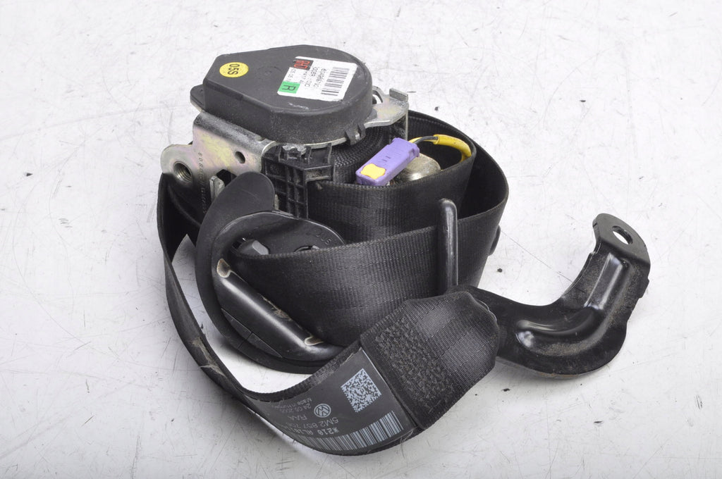 GOLF VI PLUS FRONT RIGHT BELT 5M2857706