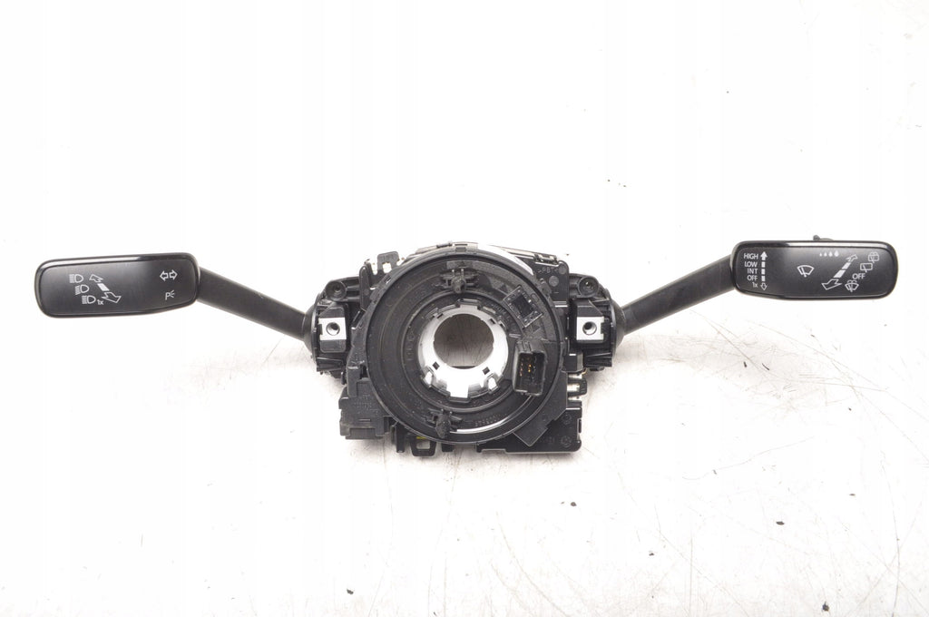 GOLF VII COMBINED SWITCH 5Q1953507 5Q1953549