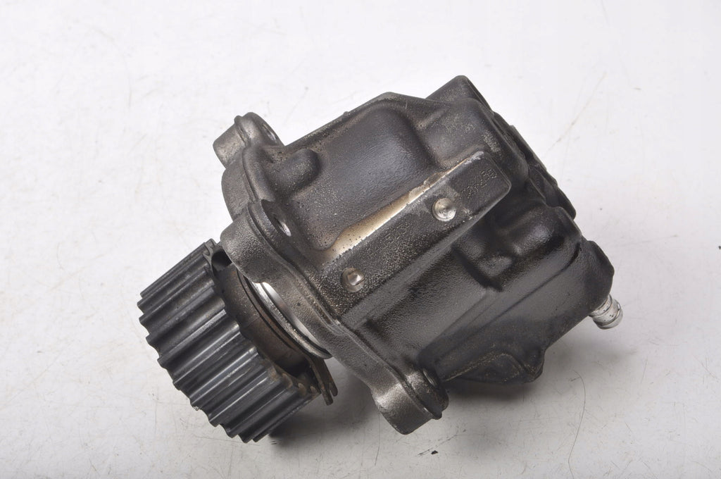 GOLF VIII 2.0 TDI INJECTION PUMP 05L130755