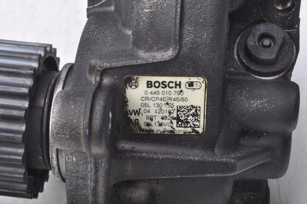 GOLF VIII 2.0 TDI INJECTION PUMP 05L130755