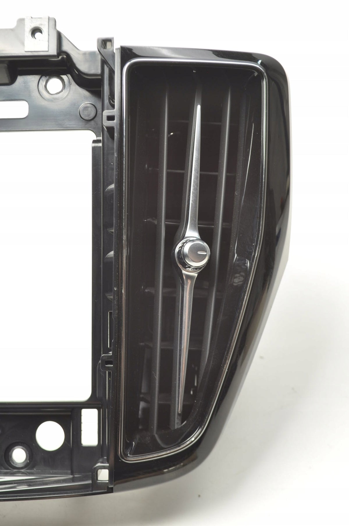 GRILLE RADIO FRAME VOLVO XC60 II 31417742