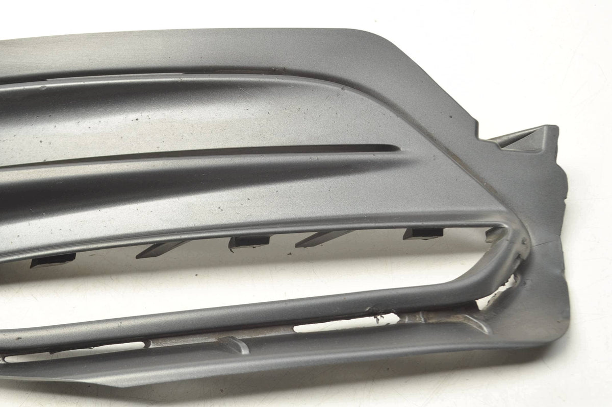 HALOGEN BUMPER GRILLE LEFT VOLVO V60 31383154