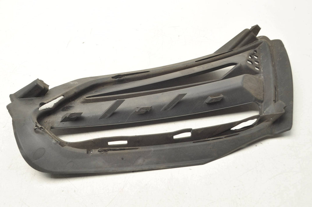 HALOGEN BUMPER GRILLE LEFT VOLVO V60 31383154