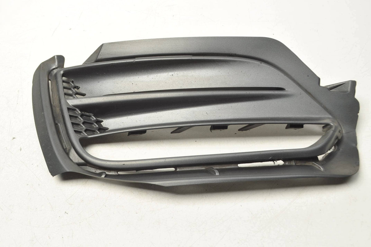 HALOGEN BUMPER GRILLE LEFT VOLVO V60 31383154