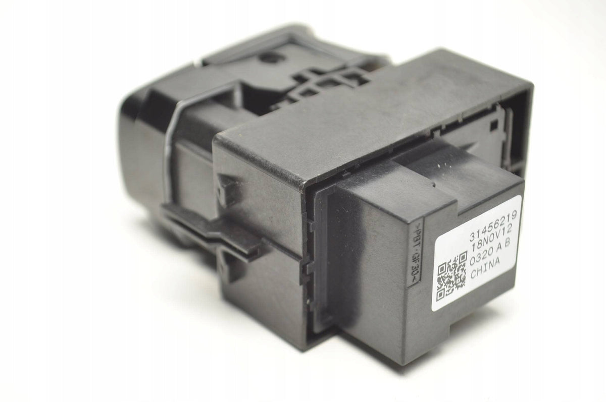 HANDBRAKE BUTTON VOLVO XC40 31456219