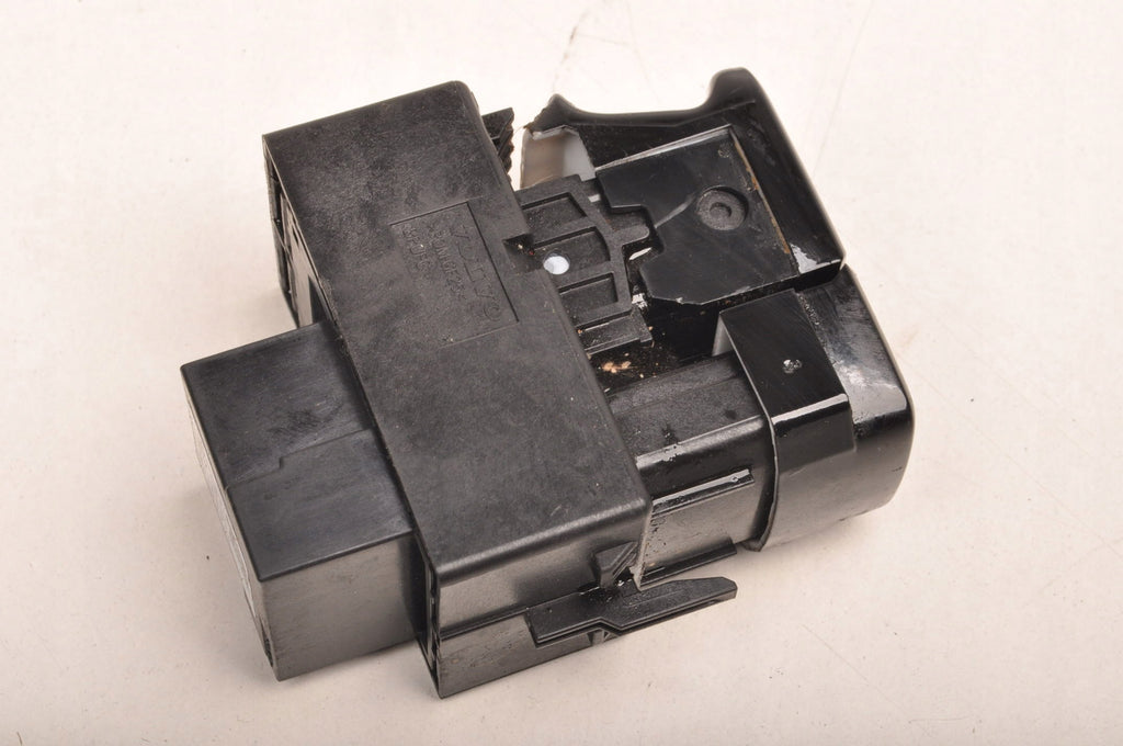 HANDBRAKE BUTTON VOLVO XC40 II 31456219