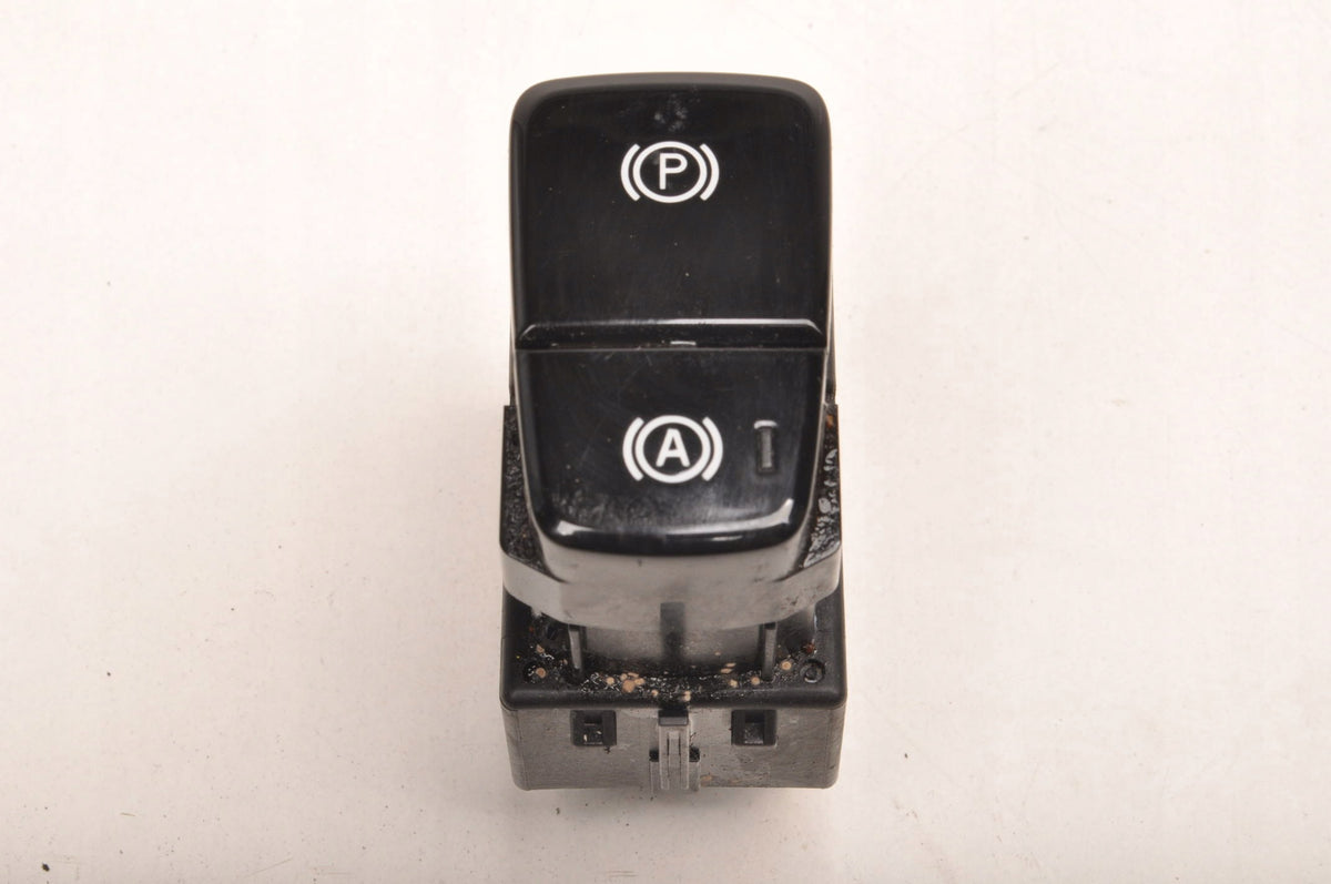 HANDBRAKE BUTTON VOLVO XC40 II 31456219