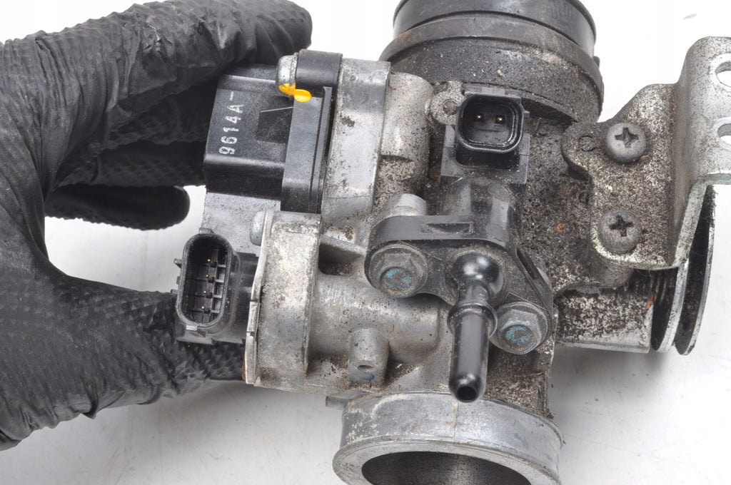 HONDA CBF 125 THROTTLE 9614A EM15ASR