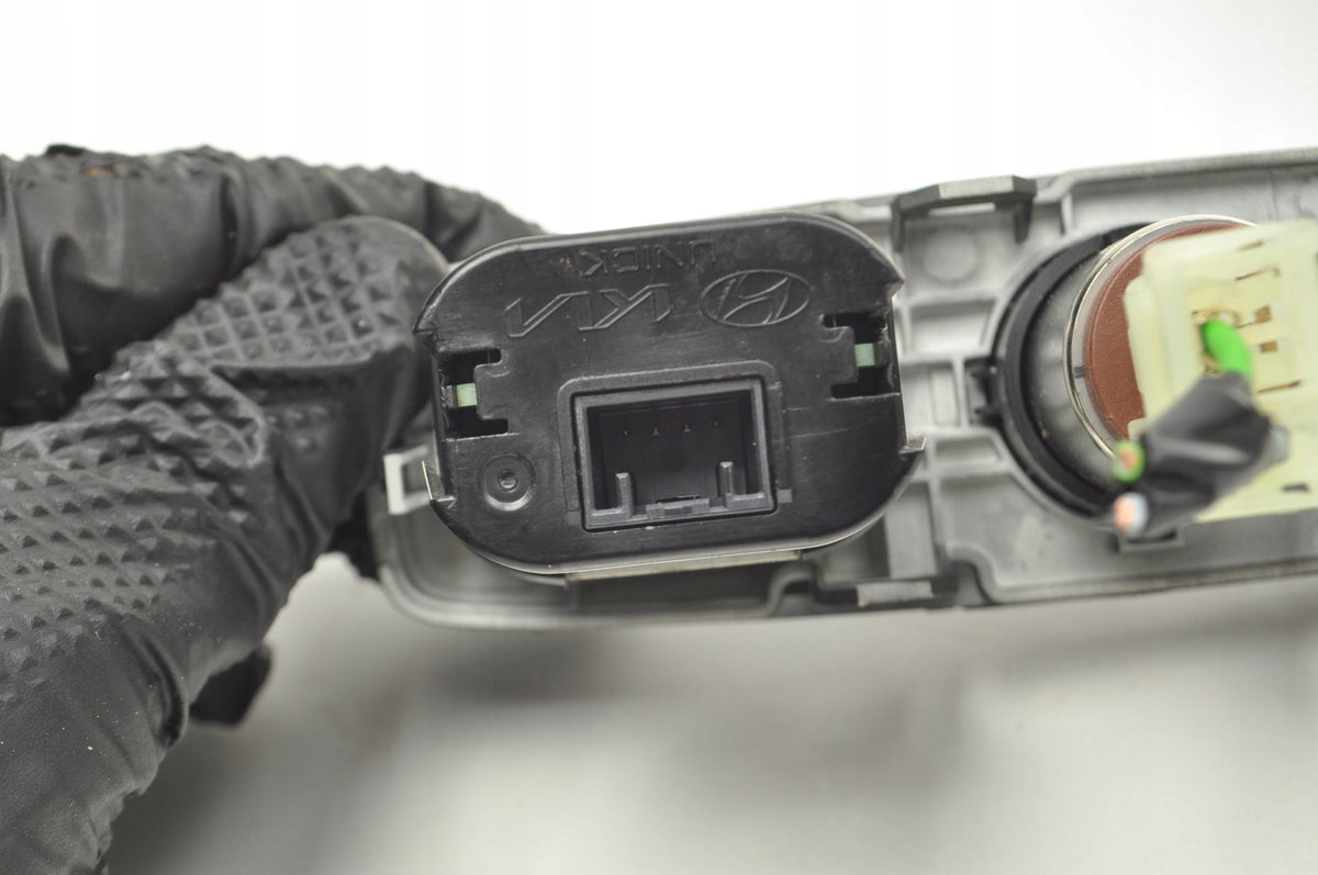 HYUNDAI I10 III PANEL USB INPUT 96125-DY400