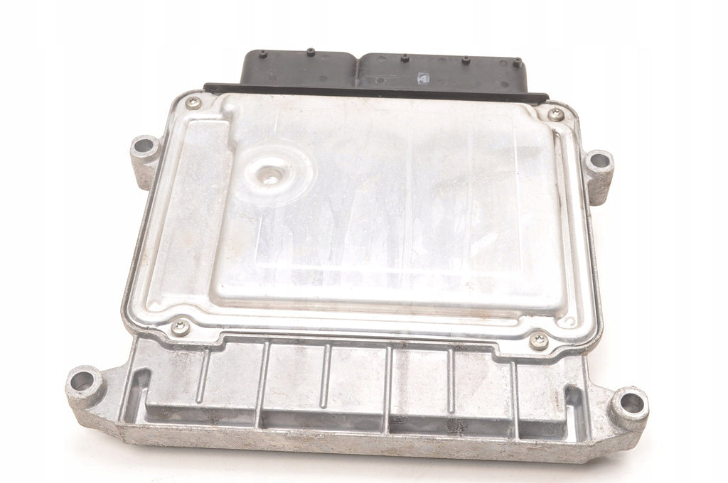 HYUNDAI I20 1.4 16V 101KM COMPUTER ENGINE DRIVER 39115-2B282