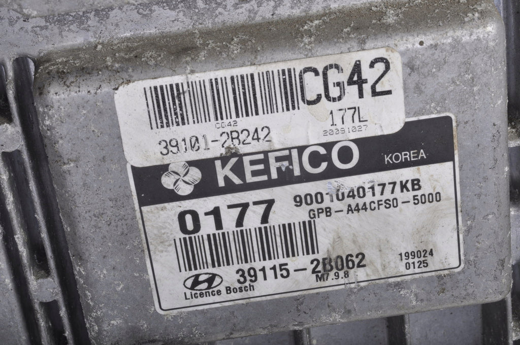 HYUNDAI I20 1.4 B ENGINE CONTROLLER 39115-2B062