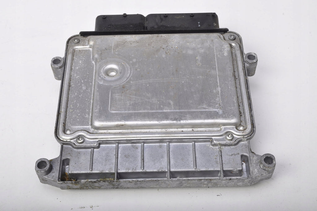 HYUNDAI I20 1.4 B ENGINE CONTROLLER 39115-2B062