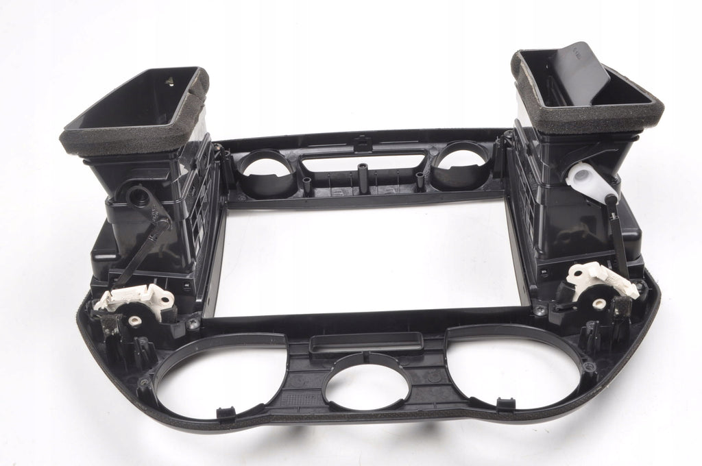 HYUNDAI I20 CENTER GRILLE PANEL RADIO CONSOLE FRAME