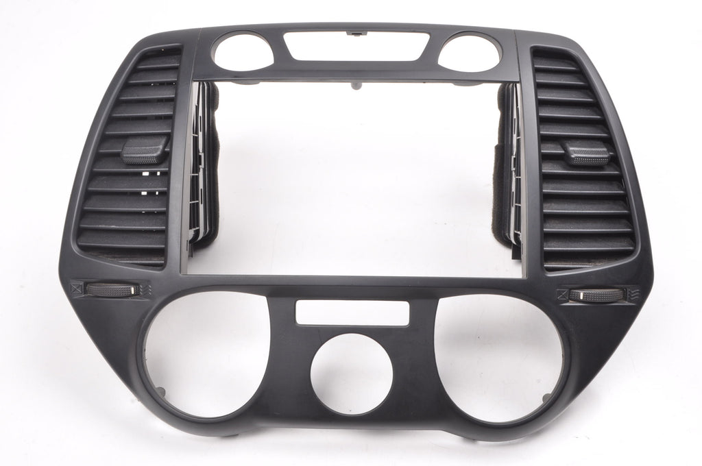 HYUNDAI I20 CENTER GRILLE PANEL RADIO CONSOLE FRAME