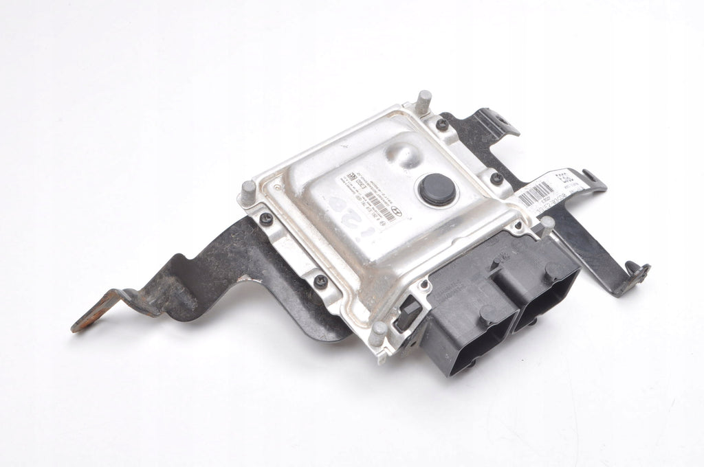 HYUNDAI I20 II 1.2 16V 75KM COMPUTER ENGINE DRIVER 391F2-03GD0