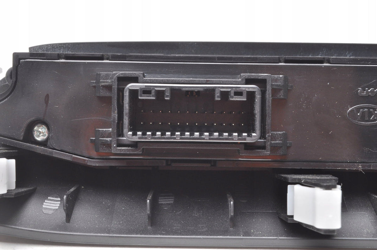 HYUNDAI I20 II SWITCH PANEL 93700-C8870