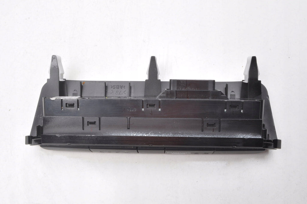 HYUNDAI I20 II SWITCH PANEL 93700-C8870