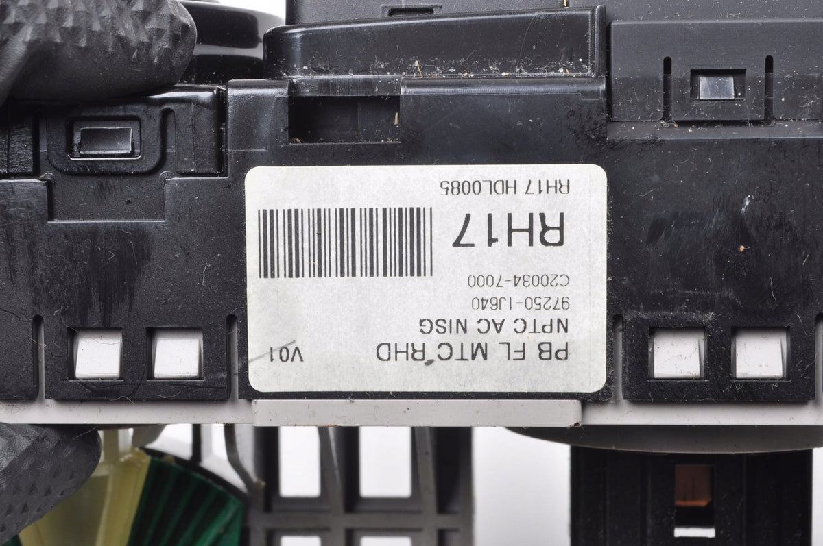 HYUNDAI I20 PANEL AIR CONDITIONING SWITCH LIFT 97250-1J640