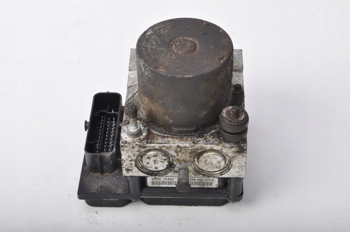 HYUNDAI I20 PUMP ABS 58910-11200