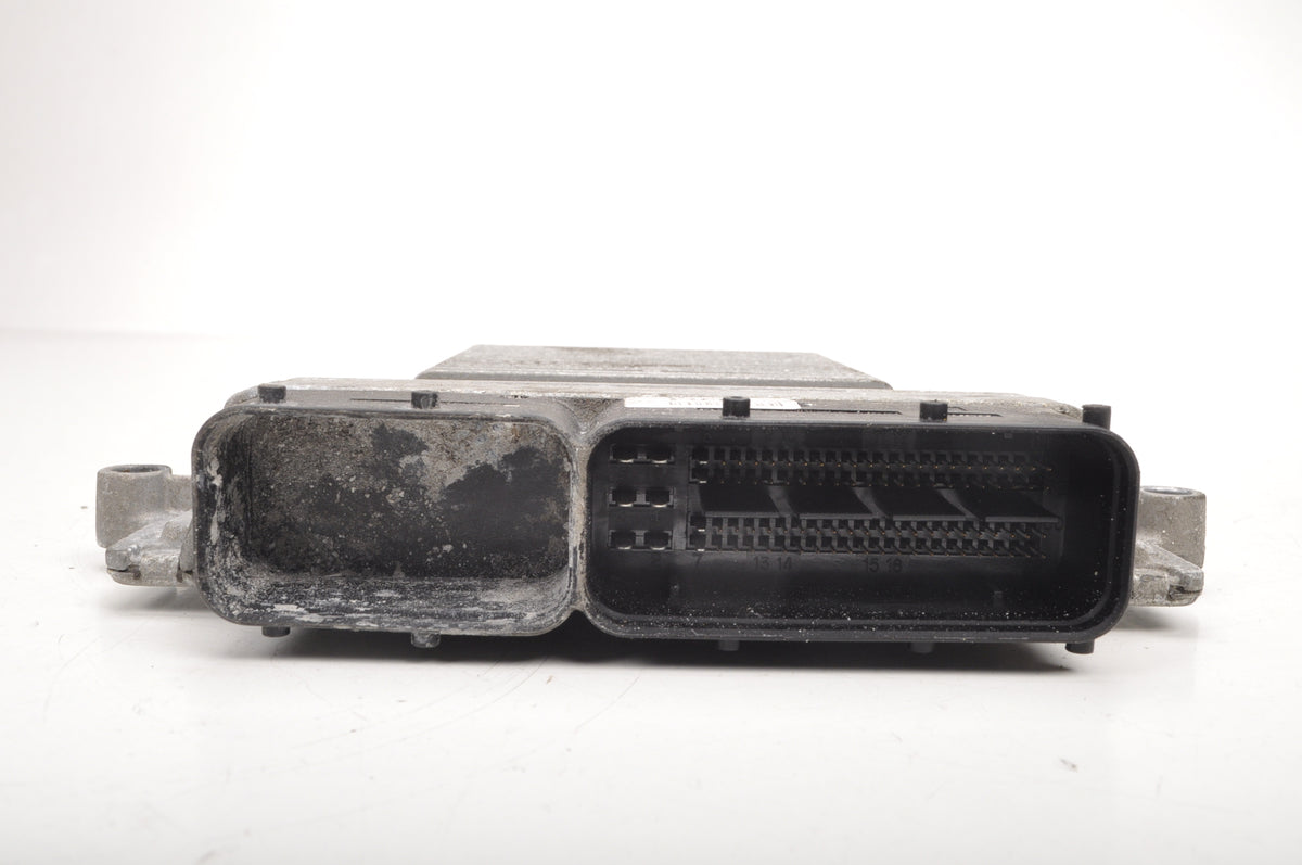 HYUNDAI I30 AND 2.0 16V ENGINE COMPUTER 39140-23230