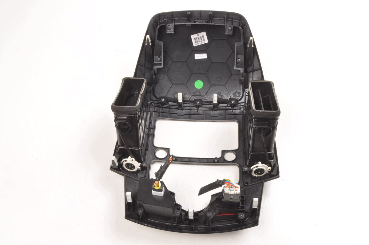 HYUNDAI I30 AND 84740-2R100 CENTER PANEL RADIO CONSOLE FRAME