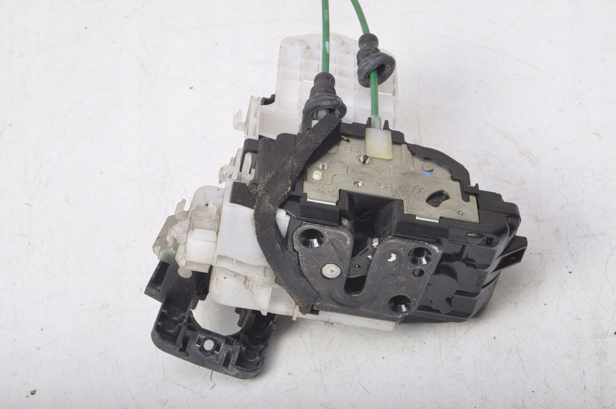HYUNDAI I30 AND DOOR LOCK LEFT FRONT 5 PIN ENGLISH