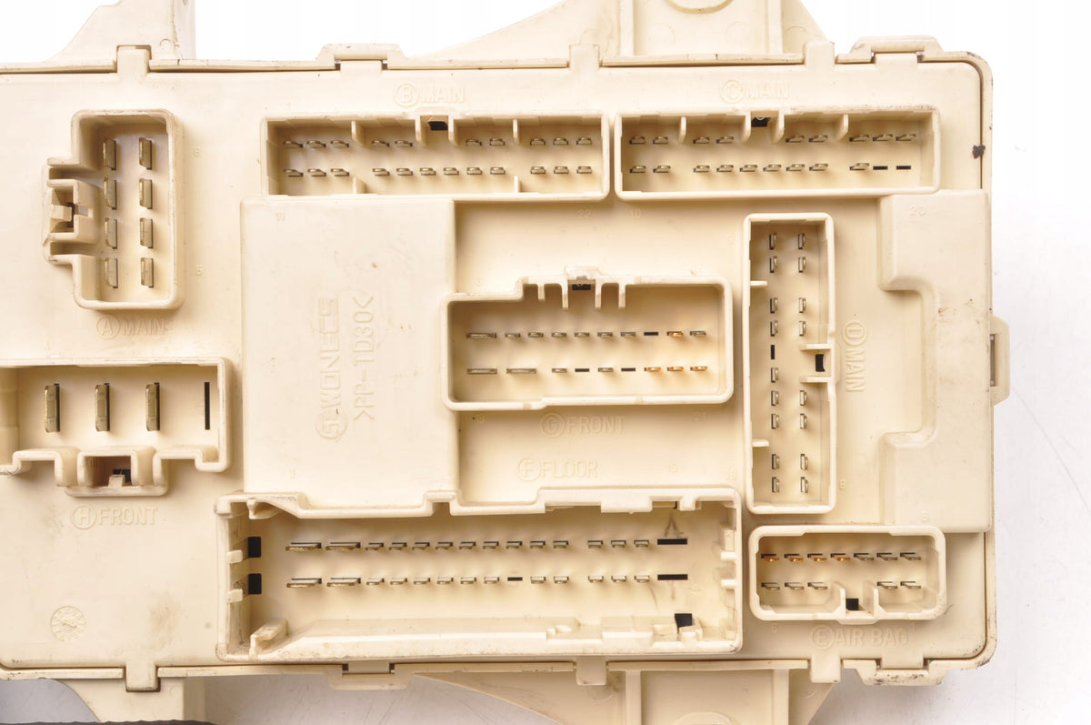 HYUNDAI I30 AND FUSE BOX 91950-2H53010