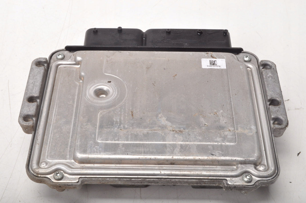 HYUNDAI I30 II 1.6 CRDI Engine Control Unit (ECU) 39112-2A977