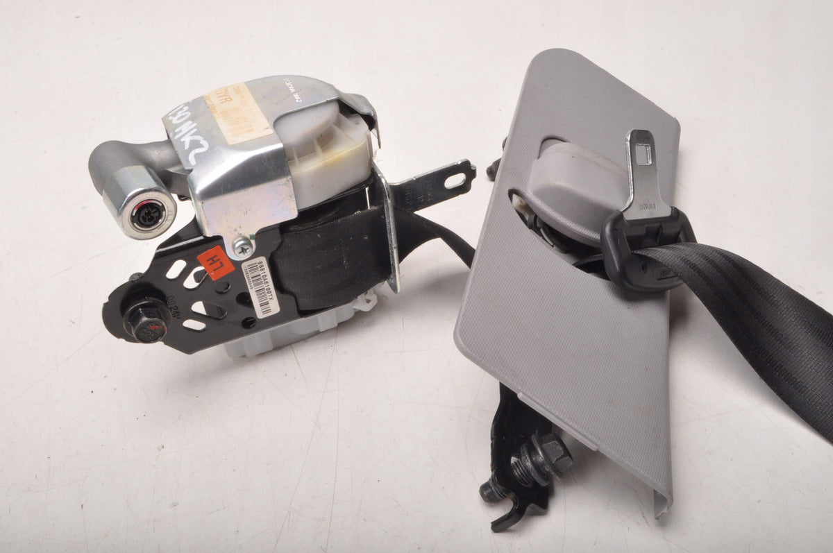 HYUNDAI I30 II SEAT BELT LEFT FRONT HB 5D 88810-A6100