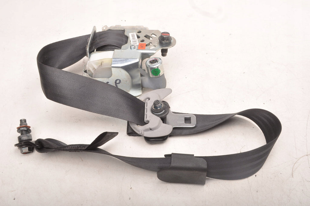 HYUNDAI I30 II SEAT BELT LEFT FRONT HB 5D 88810-A6100