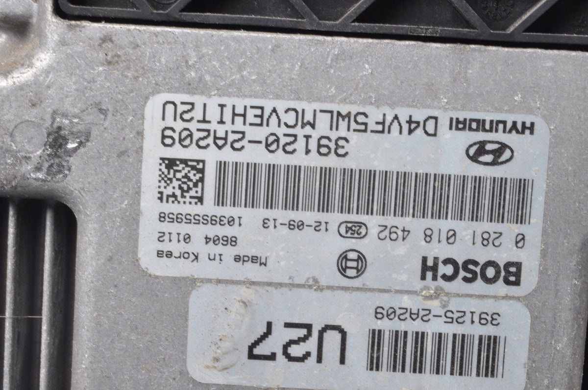 HYUNDAI I40 1.7 CDTI 136M COMPUTER ENGINE DRIVER 39120-2A209 HANDLE
