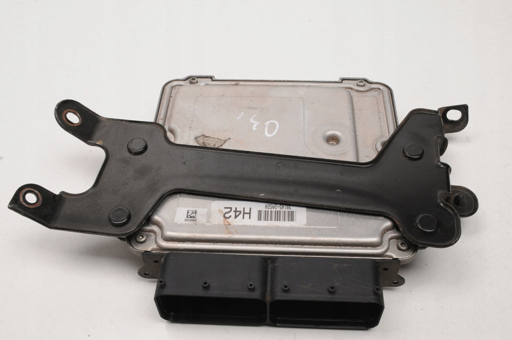 HYUNDAI I40 1.7 CRDI ENGINE COMPUTER 39140-2A520 0281031717 1039S89271