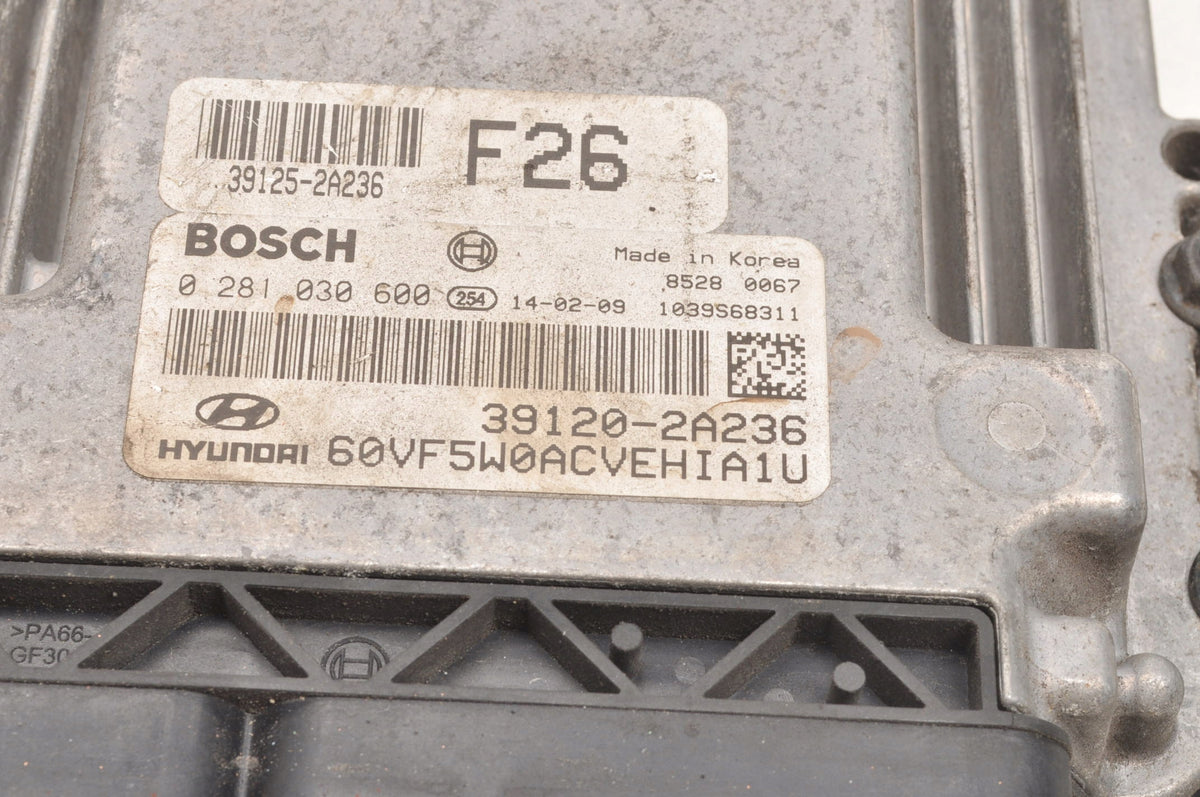 HYUNDAI I40 1.7 CRDI ENGINE CONTROLLER 39120-A2A236 0281030600 39125-2A236