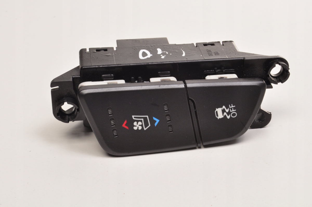 HYUNDAI I40 BUTTON SWITCH ESP 93730-3Z950