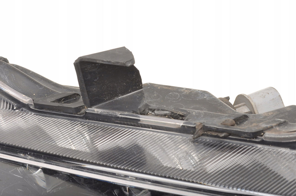 HYUNDAI I40 LED LAMP LIFT 92202-3Z5 RIGHT