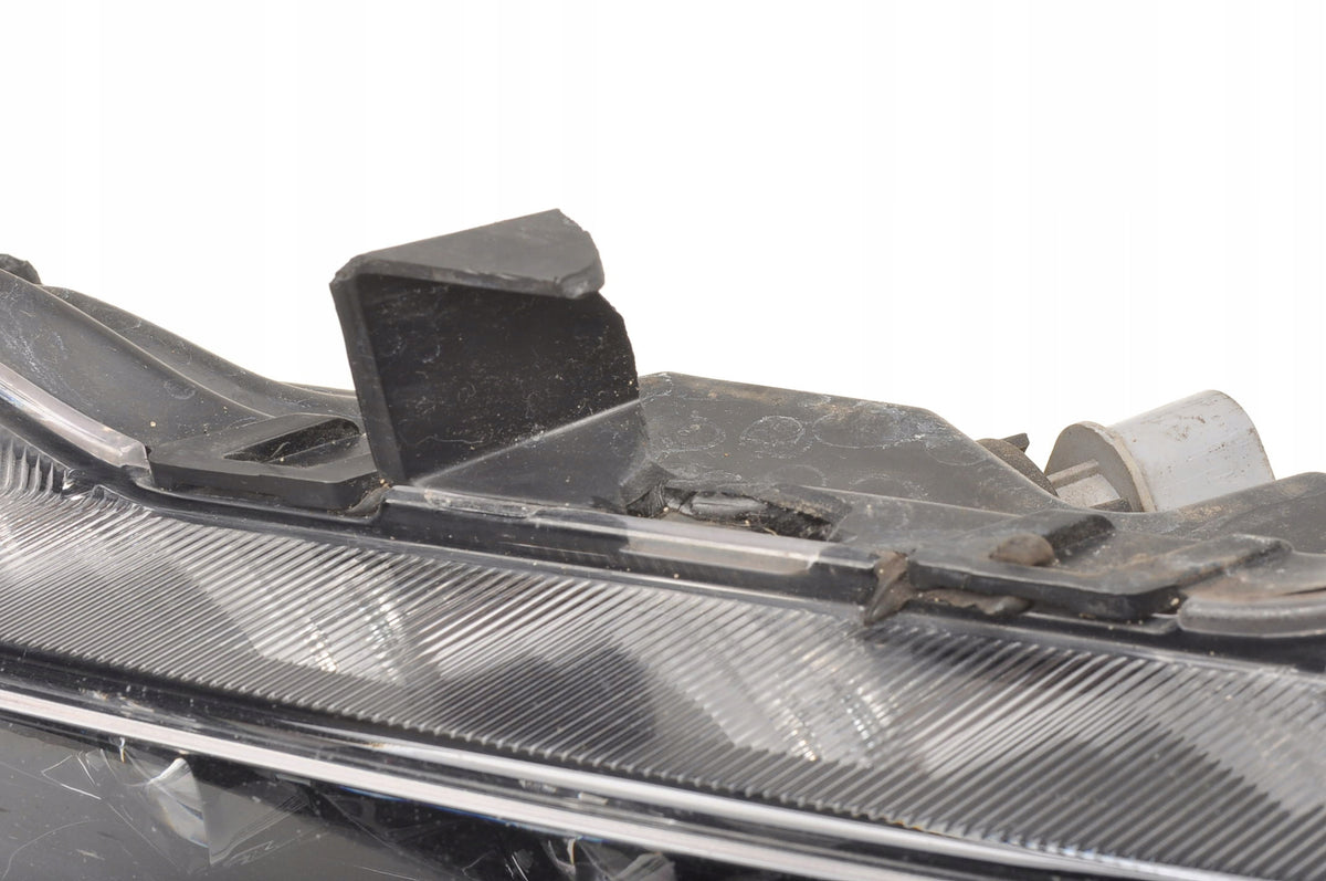 HYUNDAI I40 LED LAMP LIFT 92202-3Z5 RIGHT