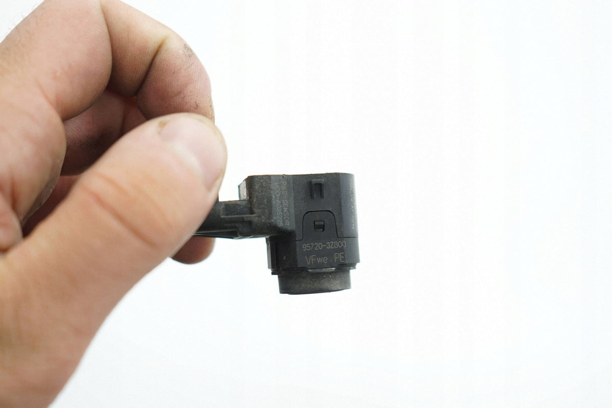 HYUNDAI I40 LIFT 17R PARKING SENSOR PDC 95720-3Z800