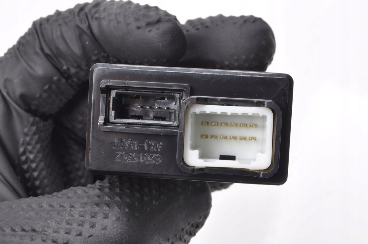HYUNDAI I40 SOCKET PANEL USB INPUT 3Z6004X 96120-3Z6004X LIFT