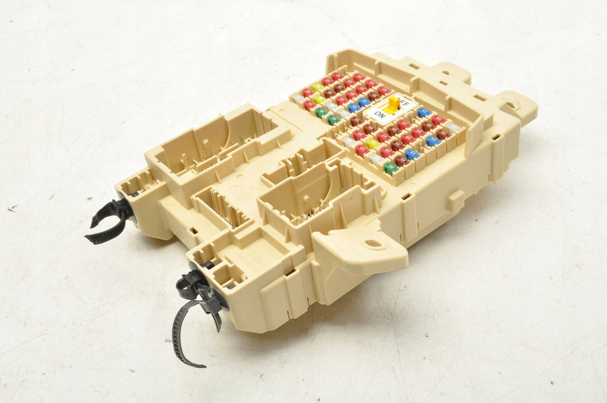 HYUNDAI IONIQ FUSE BOX 91950-G7550