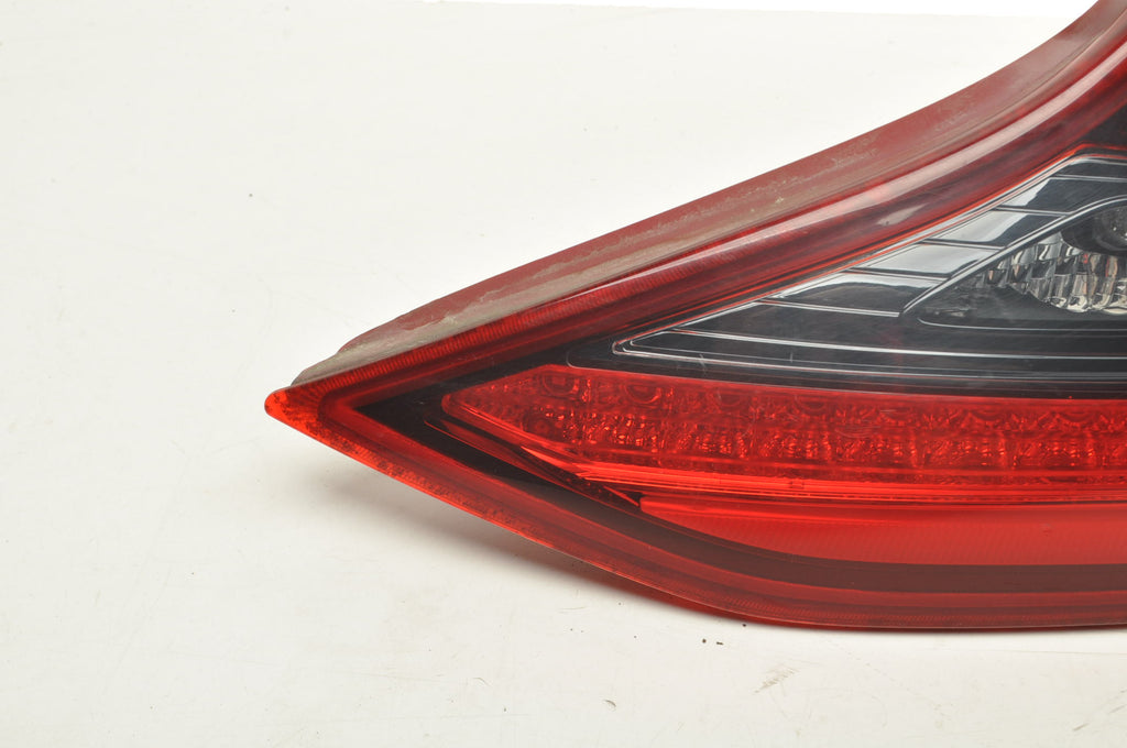 HYUNDAI IONIQ LAMP RIGHT REAR FLAP 92404-G2 HB 5D