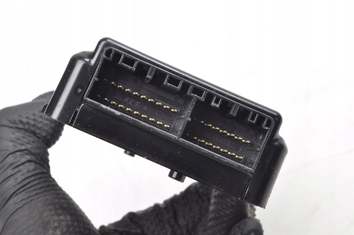 HYUNDAI IONIQ SEAT CONTROL MODULE RIGHT 88196-G2200