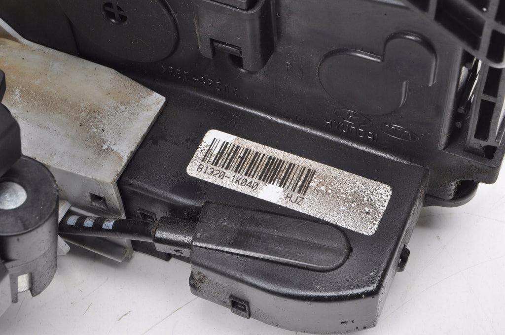 HYUNDAI IX20 DOOR LOCK RIGHT FRONT UK HB 5D 7 PIN 81320-1K040