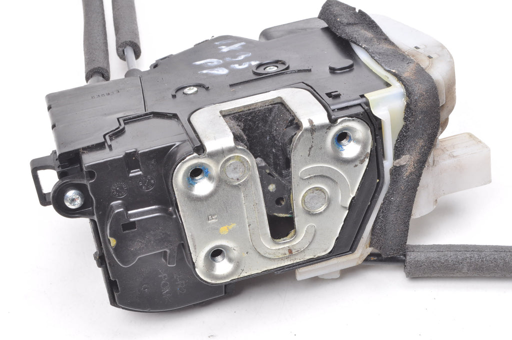 HYUNDAI IX35 DOOR LOCK RIGHT FRONT 81320-2Y000 7 PIN UK