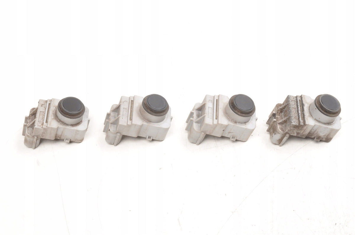 HYUNDAI IX35 PDC REVERSING PARKING SENSOR LIFT 95720-2S101