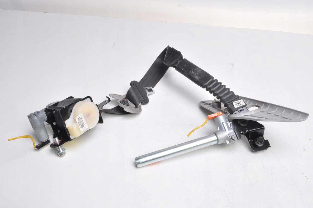 HYUNDAI IX35 SEAT BELT RIGHT FRONT 88820-2Y2009P 85843-2Y000