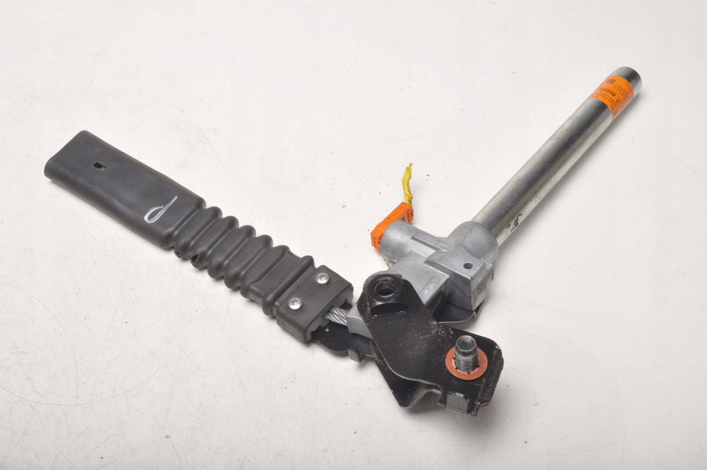 HYUNDAI IX35 SEAT BELT TENSIONER RIGHT