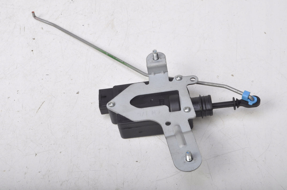 HYUNDAI SANTA FE II CENTRAL FLAP LOCK ACTUATOR 95750-2B000